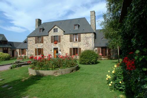 Logis Hotel Restaurant Manoir De L'Acherie Sainte-Cécile Esterno foto